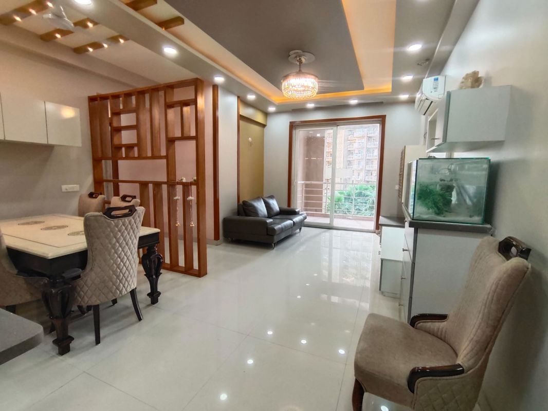 5 BHK for rent in Sector 70a, Gurugram — furnished — 1976 sq.ft — Capital Residency 360