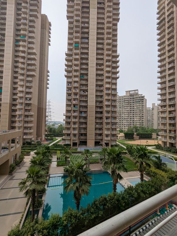 5 BHK for rent in Sector 70a, Gurugram — furnished — 1976 sq.ft — Capital Residency 360