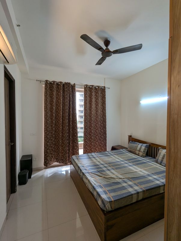 5 BHK for rent in Sector 70a, Gurugram — furnished — 1986 sq.ft — AIPL The Peaceful Homes