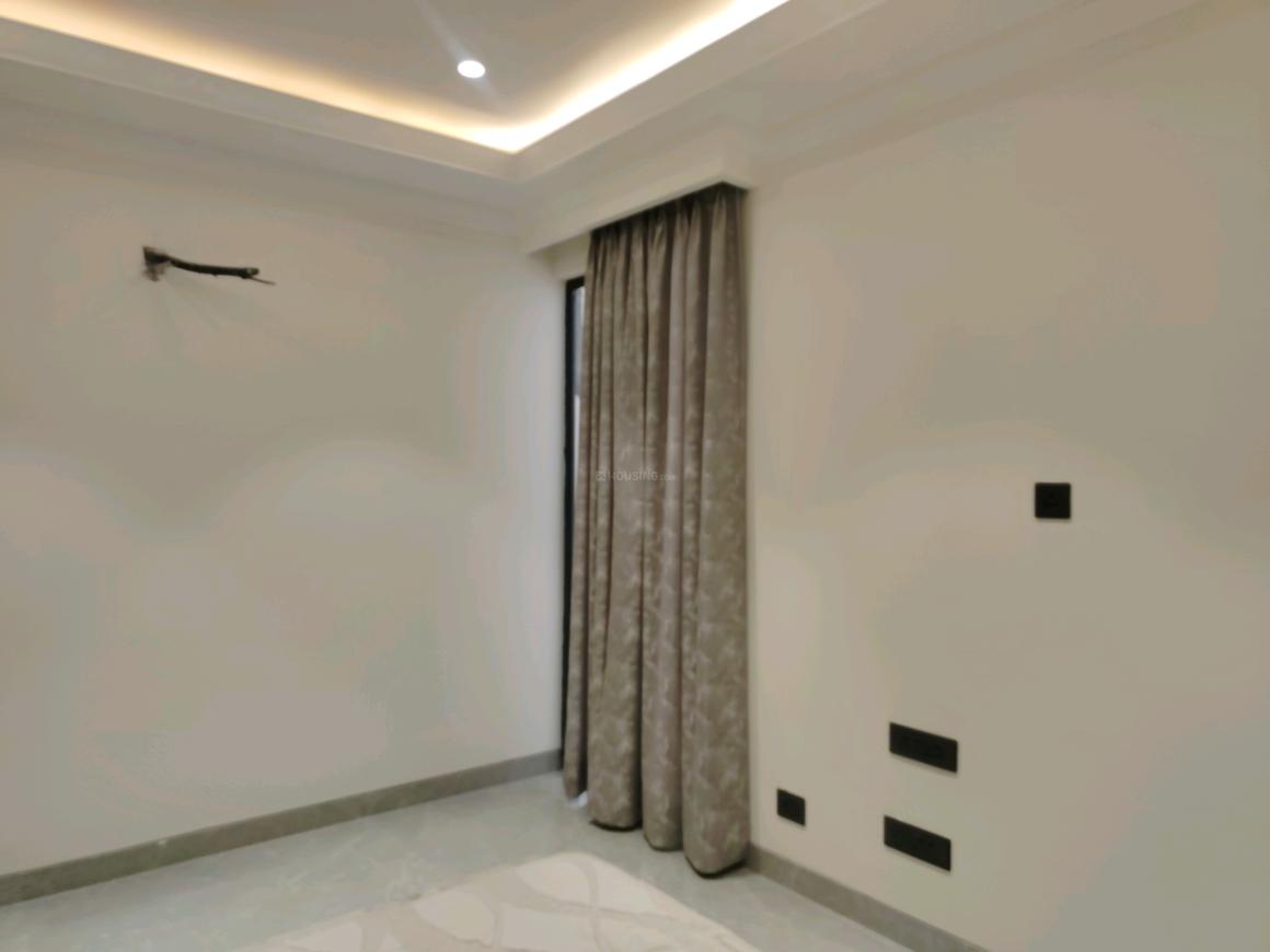 5 BHK for rent in Sector 70A, Gurugram — semi-furnished — 2400 sq.ft — Tulip Ivory Villas