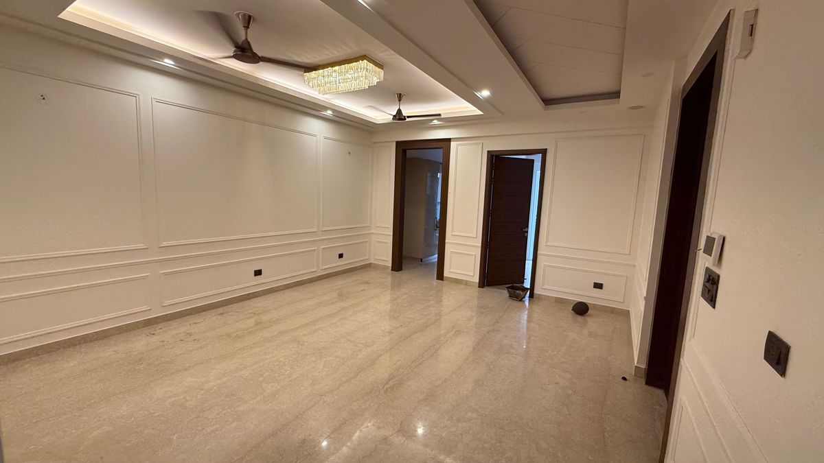 5 BHK for rent in Sector 71, Gurugram — semi-furnished — 1250 sq.ft — Raj One Good Earth