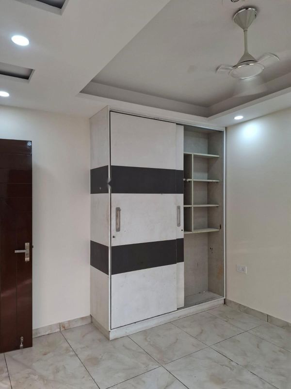 5 BHK for rent in Sector 77, Gurugram — semi-furnished — 2900 sq.ft — Emaar Palm Hills