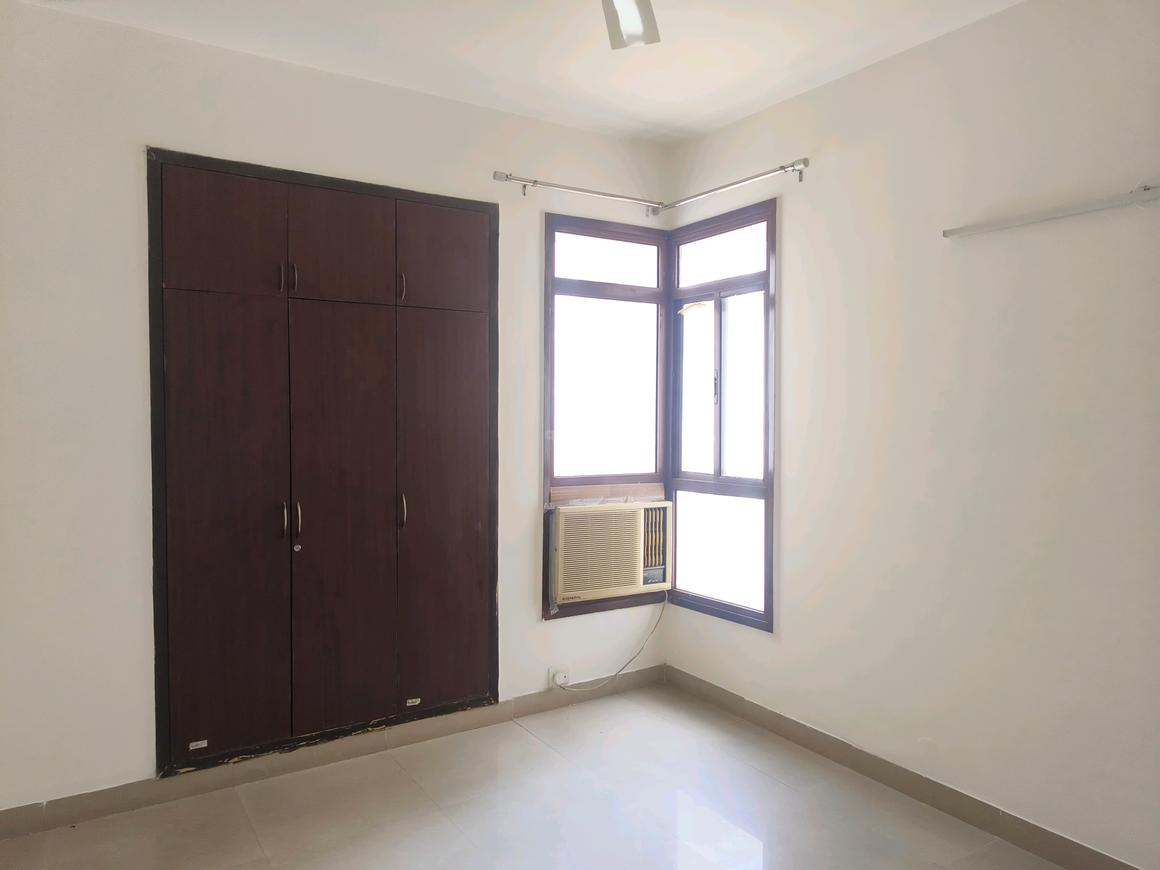 5 BHK for rent in Sector 81, Gurugram — semi-furnished — 2225 sq.ft