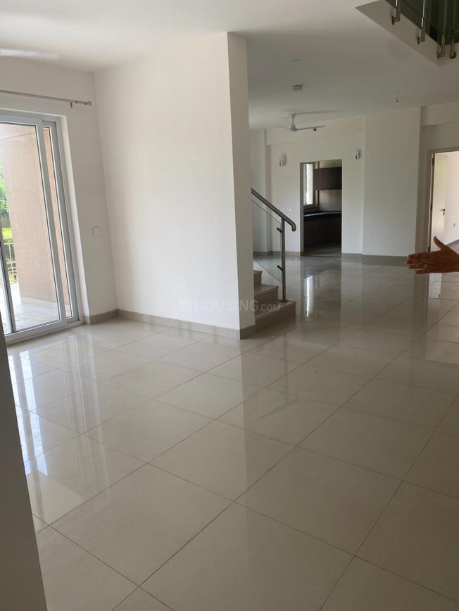 5 BHK for rent in Sector 83, Gurugram — semi-furnished — 3750 sq.ft — Emaar Palm Gardens