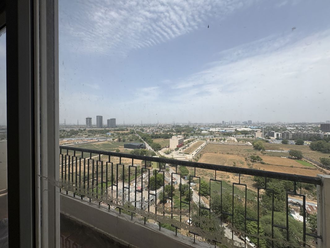 5 BHK for rent in Sector 84, Gurugram — semi-furnished — 850 sq.ft — Pivotal Devaan