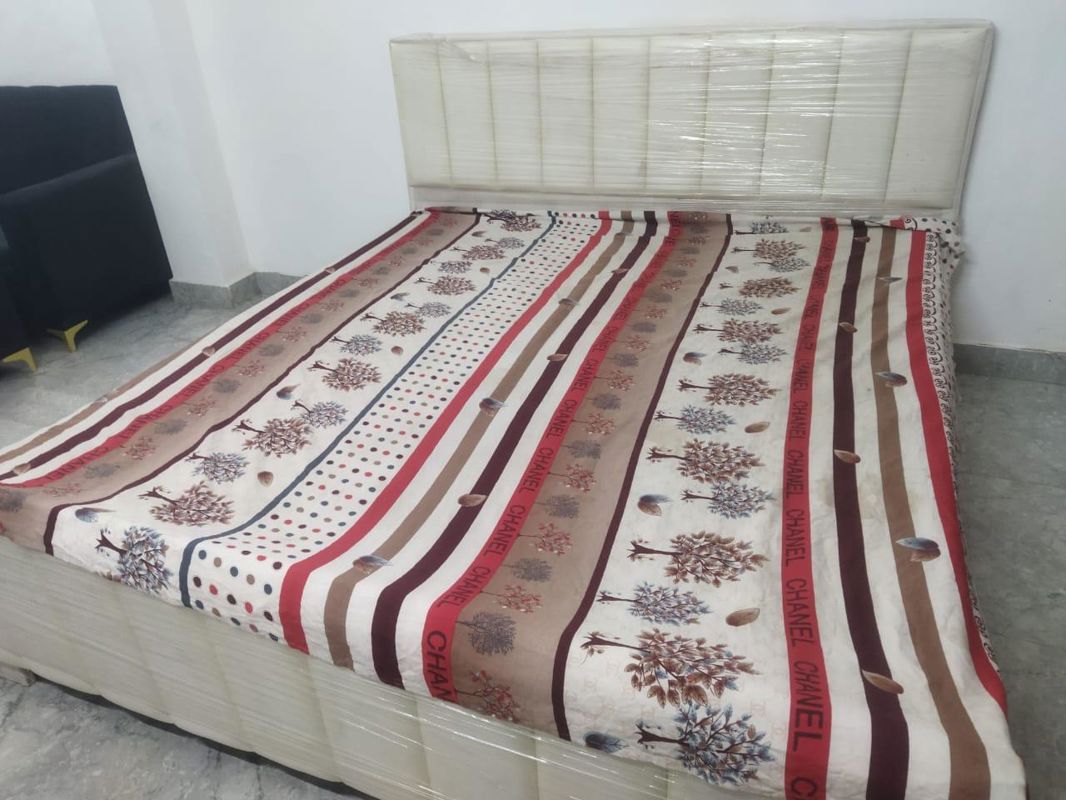5 BHK for rent in Sector 9, Gurugram — furnished — 1750 sq.ft