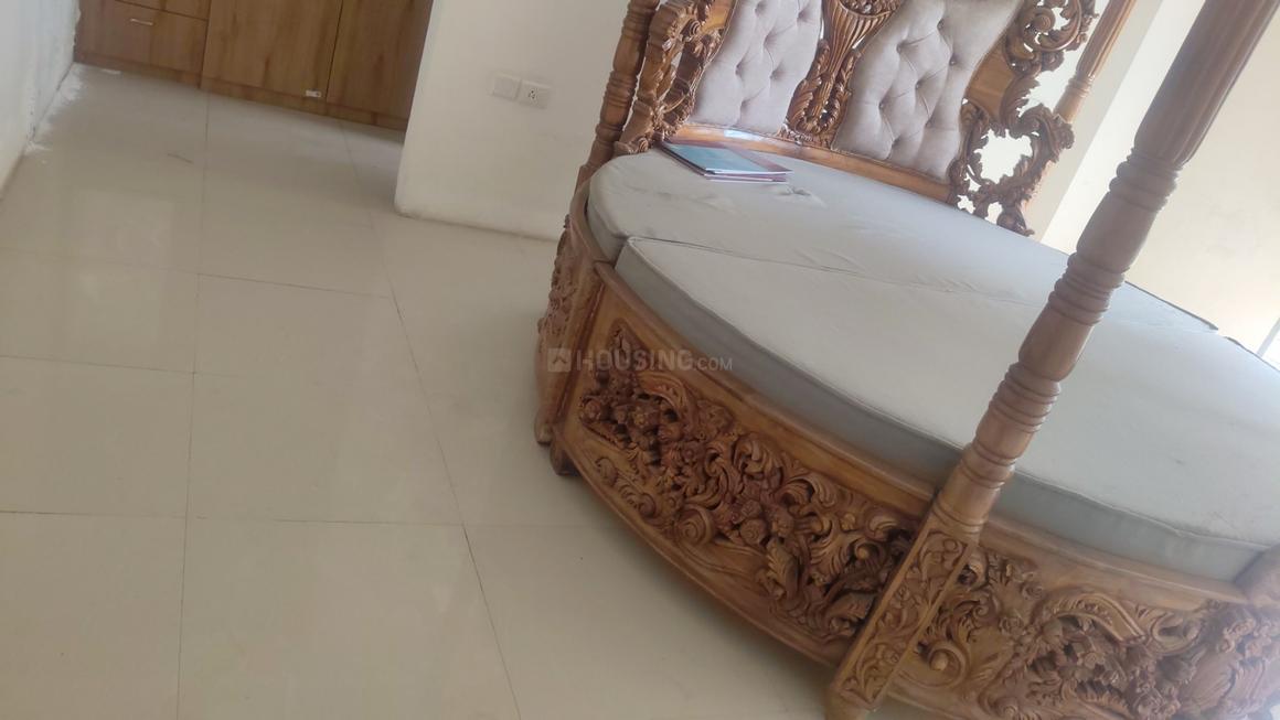 5 BHK for rent in Sector 90, Gurugram — semi-furnished — 2475 sq.ft — Shree Vardhman Flora