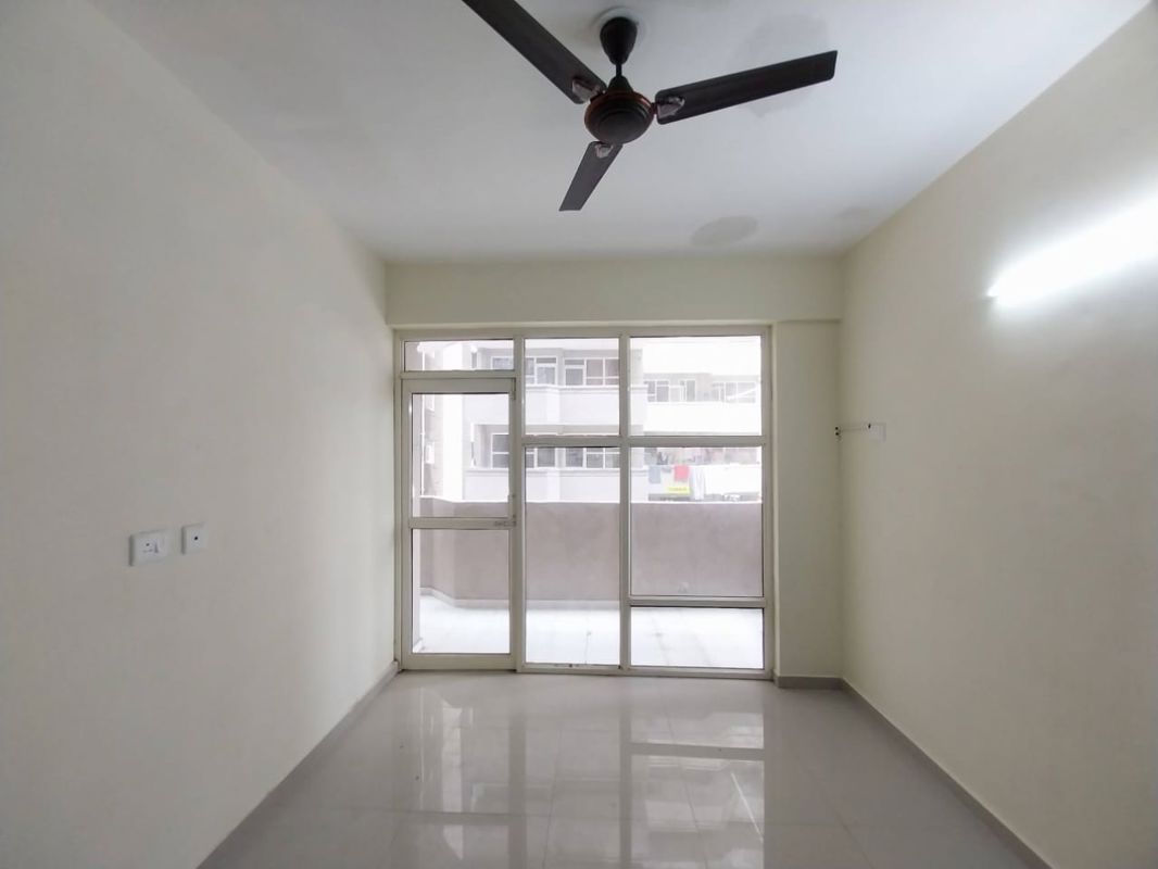 5 BHK for rent in Sector 92, Gurugram — semi-furnished — 645 sq.ft — ROF Amaltas