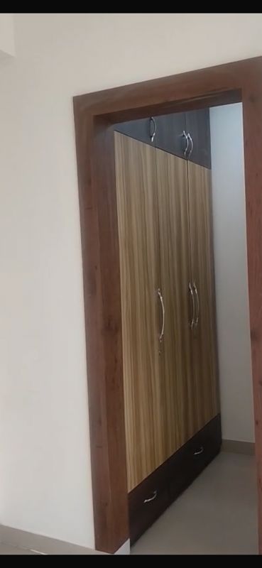5 BHK for rent in Sector 92, Gurugram — semi-furnished — 1650 sq.ft — Sare Home