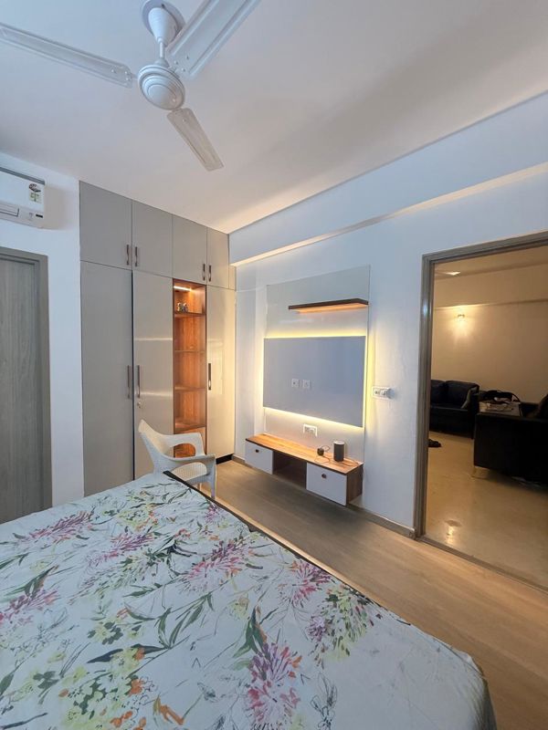 5 BHK for rent in Sector 93, Gurugram — furnished — 180 sq.ft — DLF Gardencity Enclave