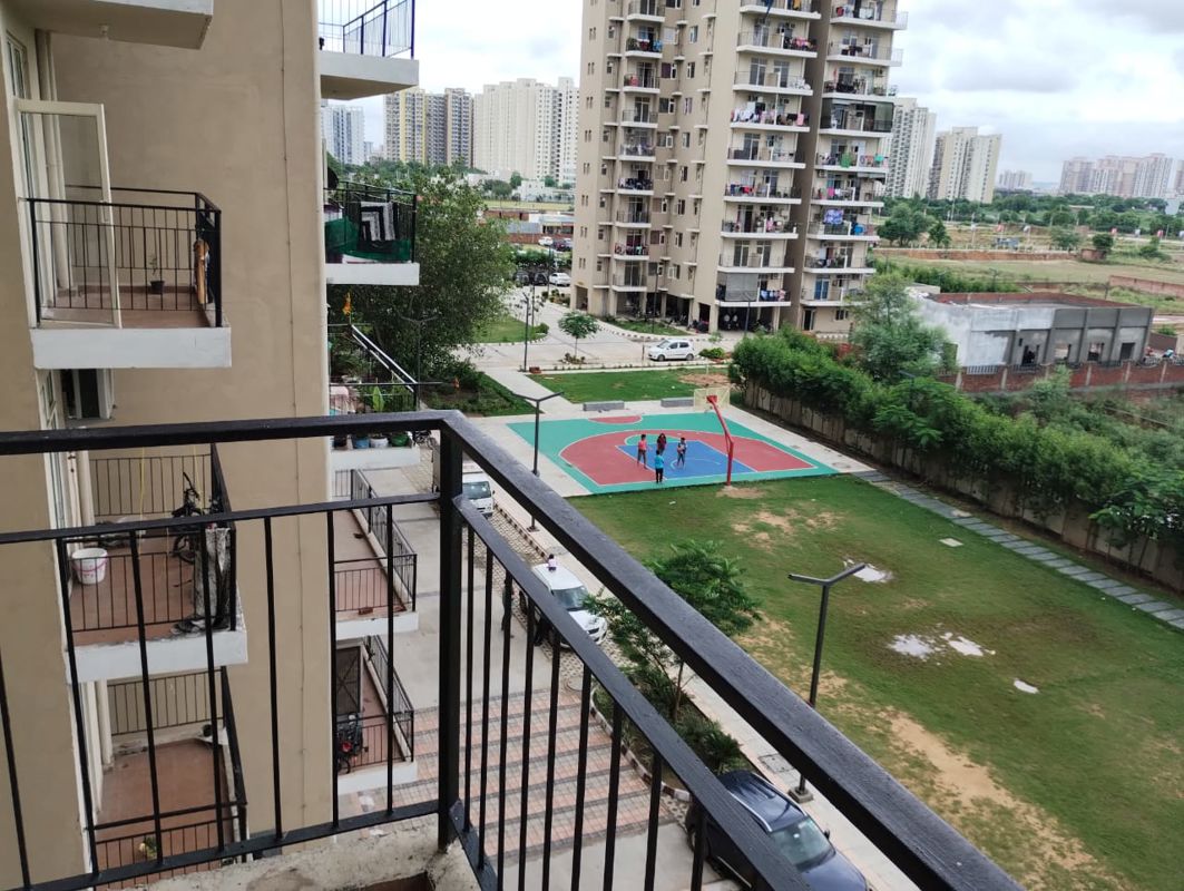 5 BHK for rent in Sector 95, Gurugram — semi-furnished — 743 sq.ft — ROF Ananda