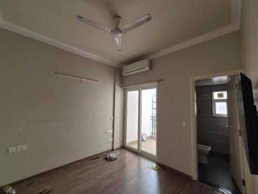 5 BHK for rent in Sohna Sector 33, Gurugram — semi-furnished — 1210 sq.ft — Central Park Cerise Suites