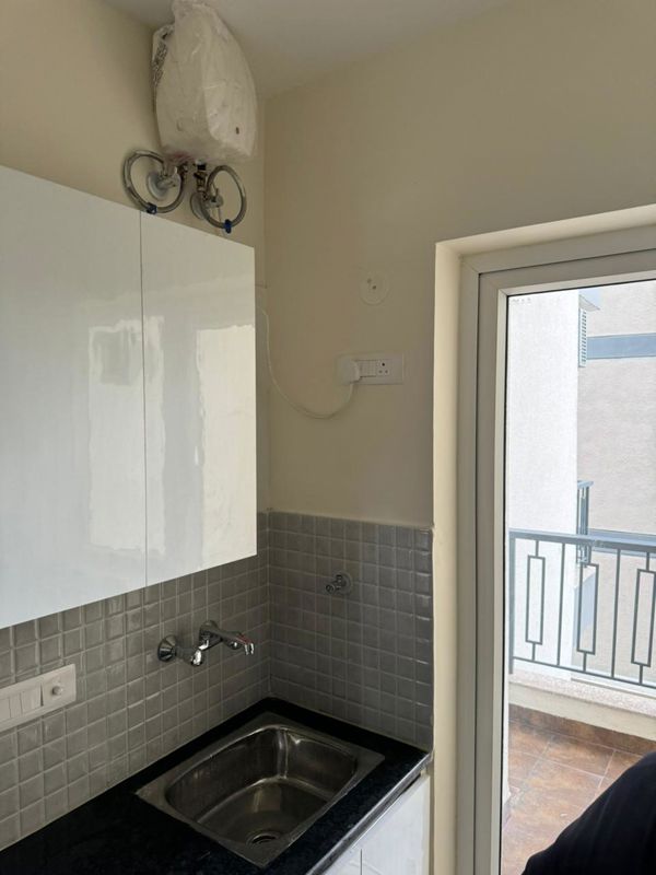 5 BHK for rent in Sohna Sector 33, Gurugram — semi-furnished — 1554 sq.ft — Breez Flora Avenue 33