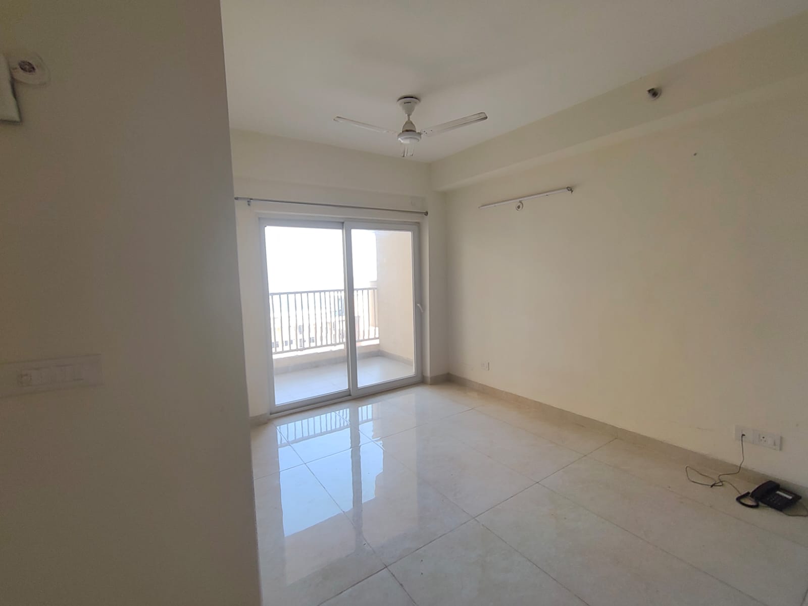 5 BHK for rent in Sohna Sector 35, Gurugram — semi-furnished — 1425 sq.ft — Silverglades The Melia