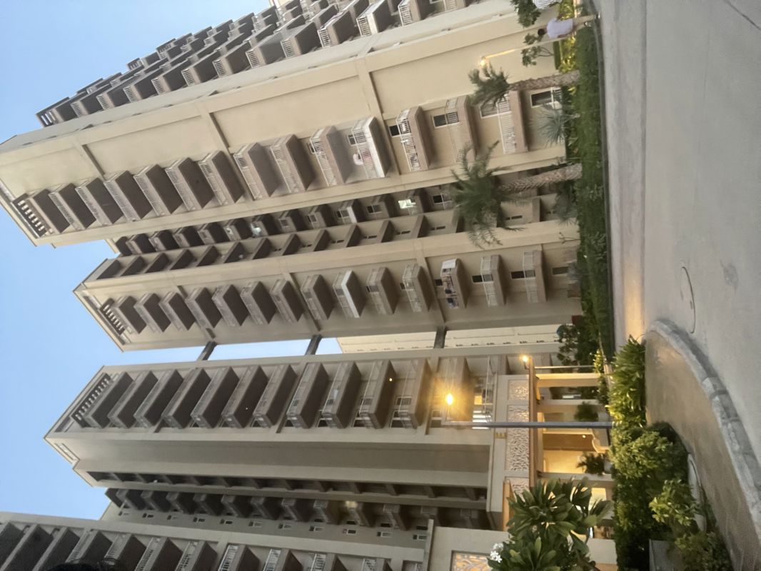 5 BHK for rent in Sohna Sector 35, Gurugram — semi-furnished — 1425 sq.ft — Silverglades The Melia