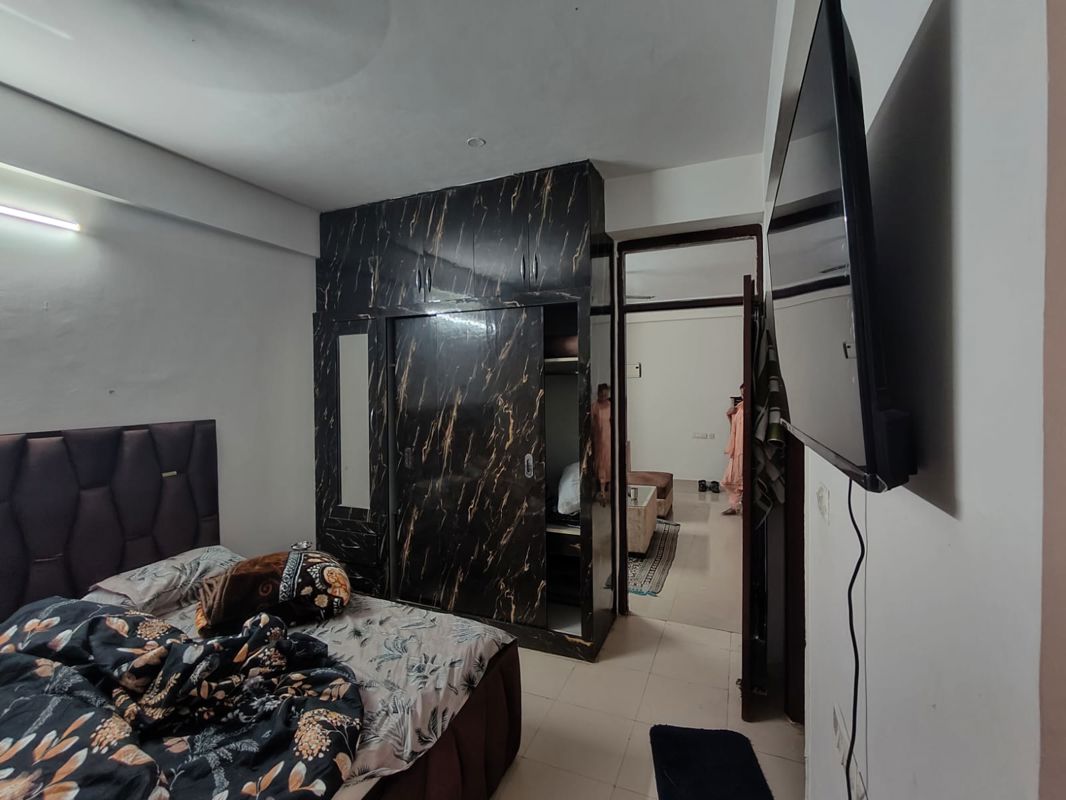 5 BHK for rent in Sohna Sector 36, Gurugram — semi-furnished — 1120 sq.ft — Signature Global Park