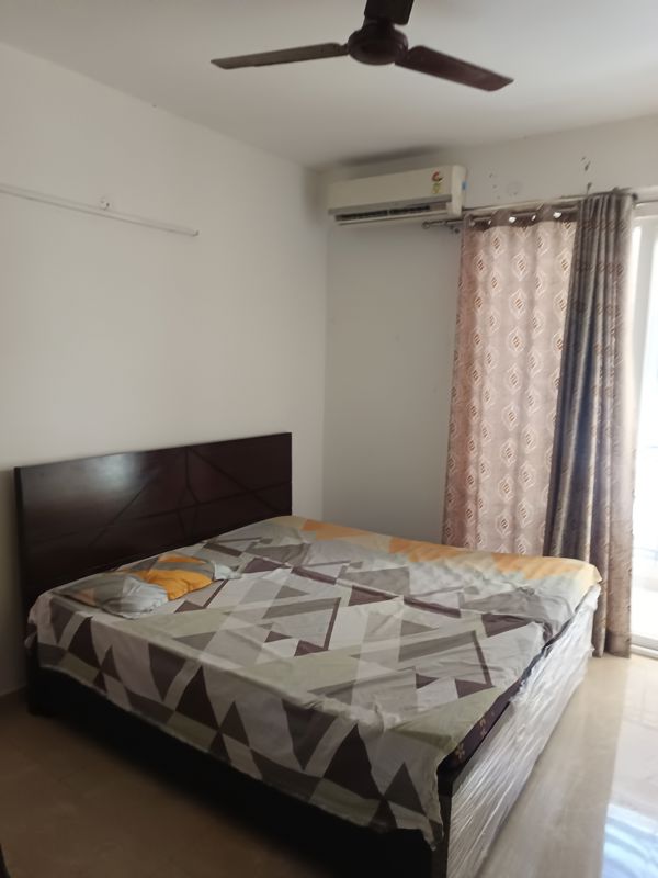 5 BHK for rent in Sohna Sector 36, Gurugram — furnished — 1081 sq.ft — Signature Global Park 4 and 5