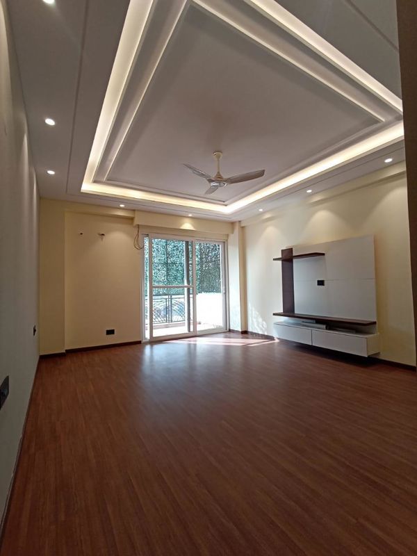 5 BHK for rent in South City 2, Gurugram — semi-furnished — 5000 sq.ft — Auram Floor