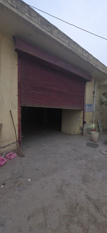 Flat for rent in Basai Village, Gurugram — 5200 sq.ft