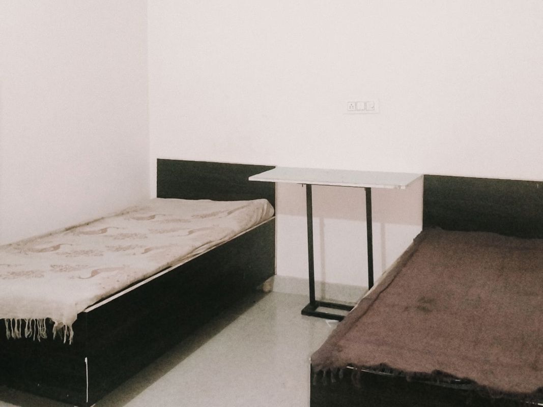 Flat for rent in Budhera, Gurugram — furnished — 1500 sq.ft — Lx Gurjar Boys pg