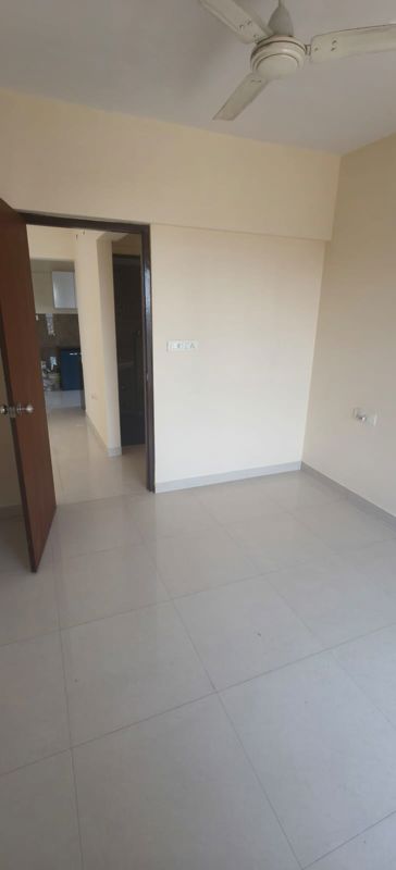 Flat for rent in Old Dlf, Gurugram — semi-furnished — 850 sq.ft — Sai Om Pg
