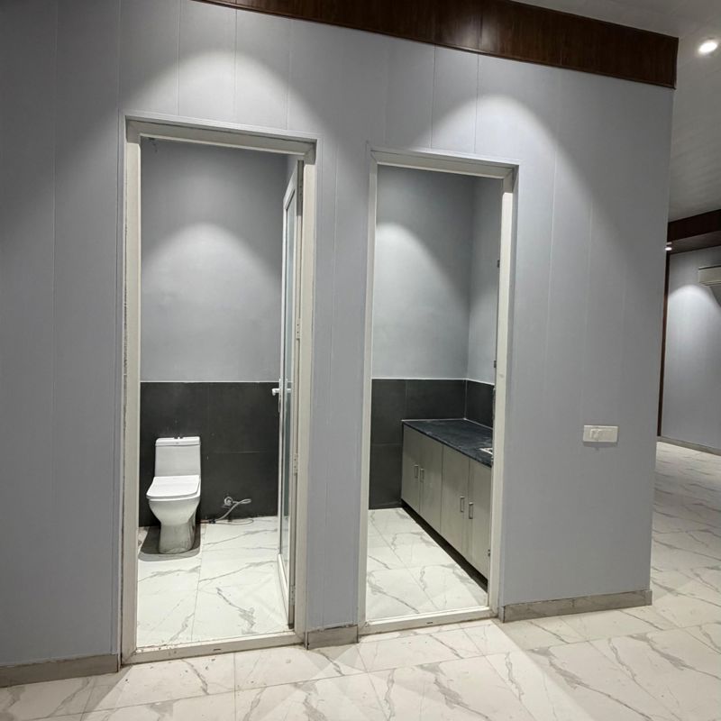 Flat for rent in Sector 16, Gurugram — furnished — 2700 sq.ft