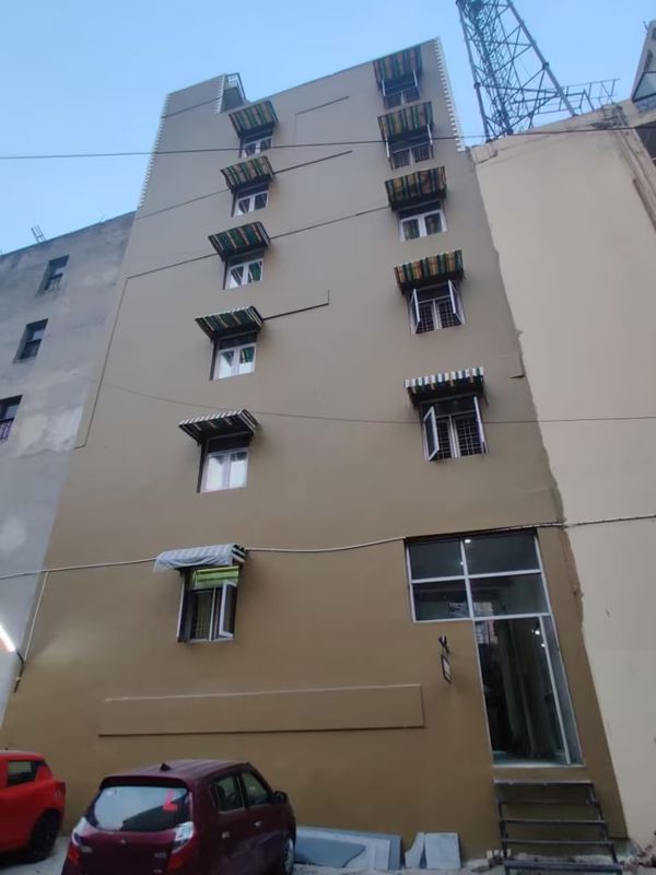 Flat for rent in Sector 17, Gurugram — furnished — 4500 sq.ft — Raj Bhawan pg