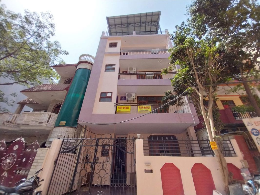 Flat for rent in Sector 31, Gurugram — furnished — 2500 sq.ft — Jitendra pg