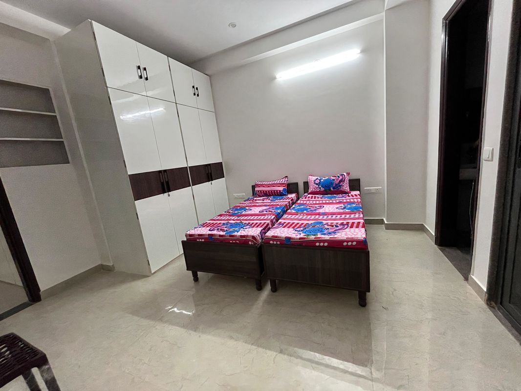 Flat for rent in Sector 38, Gurugram — furnished — 160 sq.ft — Akshay Girls pg