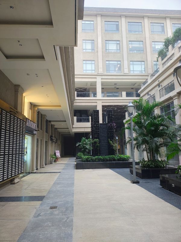 Flat for rent in Sector 60, Gurugram — unfurnished — 400 sq.ft — Brahma Miracle Mile