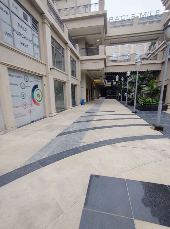 Flat for rent in Sector 60, Gurugram — unfurnished — 400 sq.ft — Brahma Miracle Mile