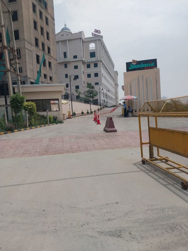 Flat for rent in Sector 62, Gurugram — furnished — 1000 sq.ft — JMD Empire