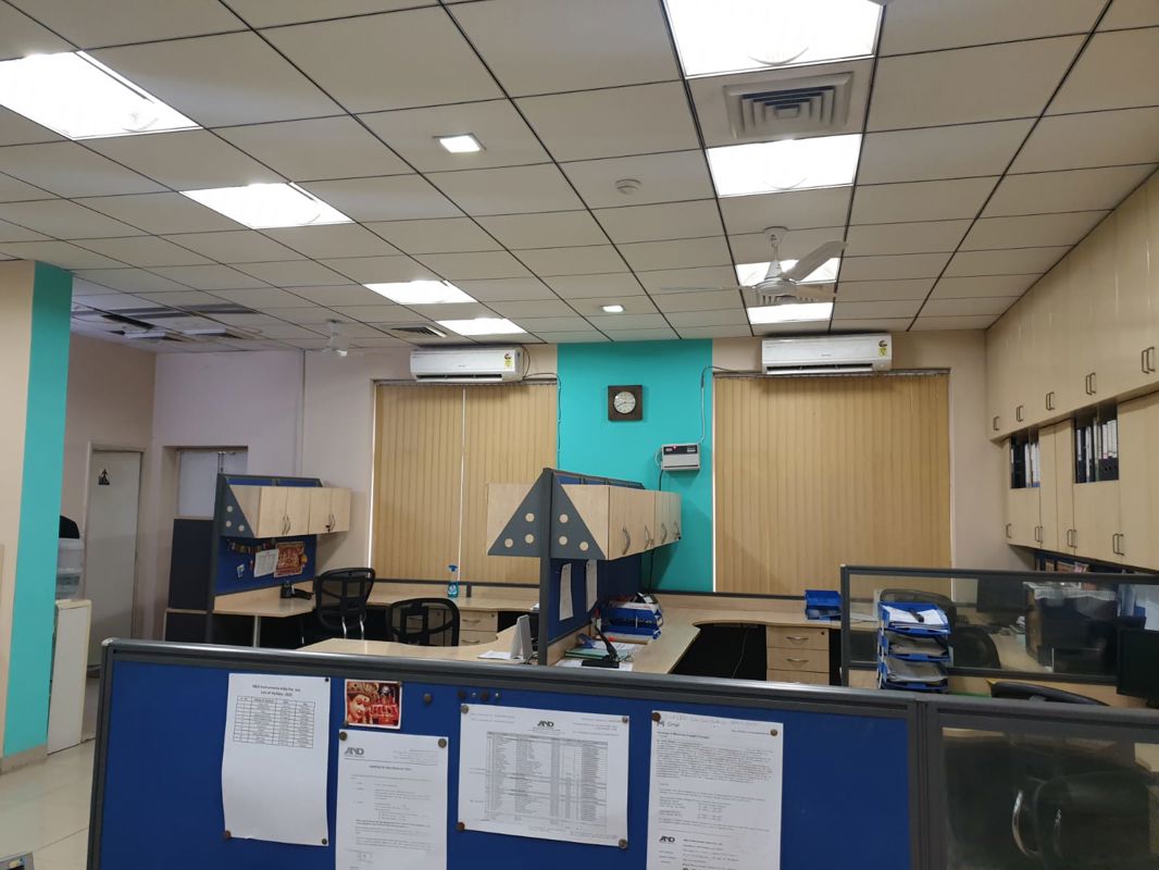 Flat for rent in Udyog Vihar Phase 5, Gurugram — semi-furnished — 2000 sq.ft
