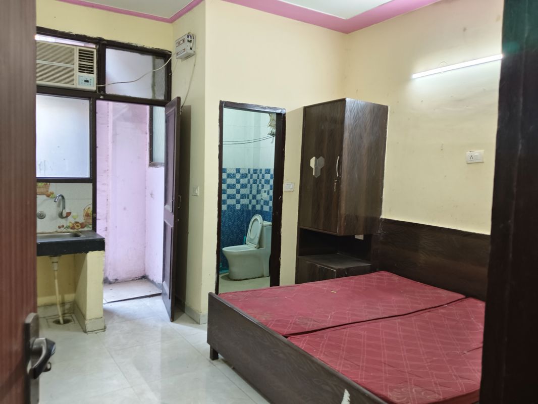 1 RK for rent in Dlf City Phase 3, Gurugram — furnished — 150 sq.ft