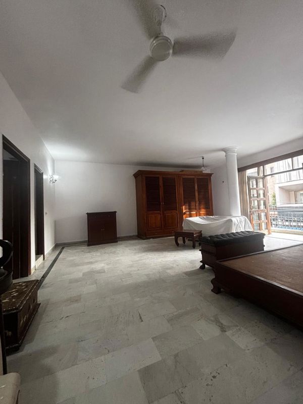 1 RK for rent in Khoh Village, Gurugram — furnished — 350 sq.ft