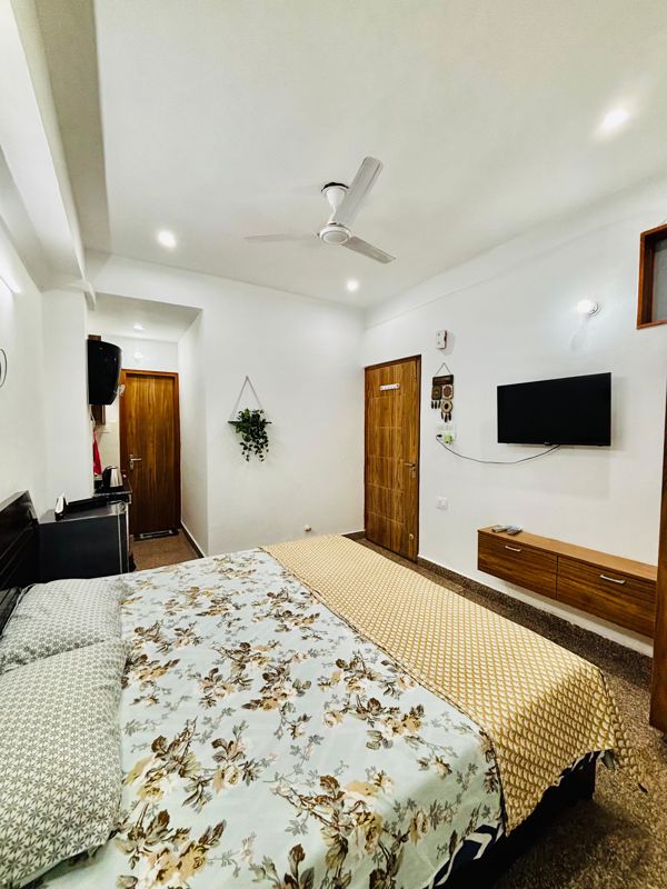 1 RK for rent in Kirti Nagar, Gurugram — furnished — 200 sq.ft