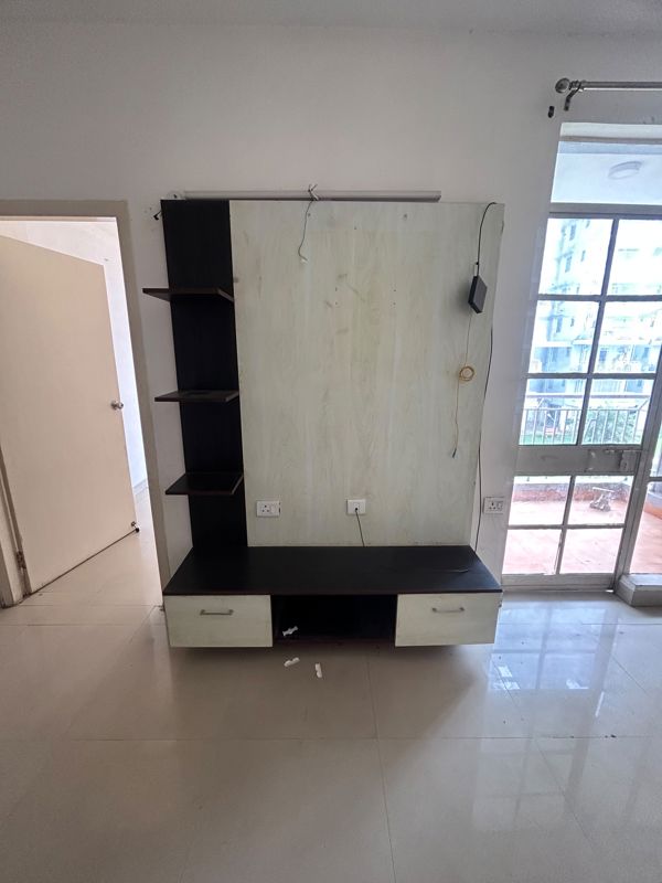 1 RK for rent in Sector 104, Gurugram — furnished — 109 sq.ft — Godrej Summit