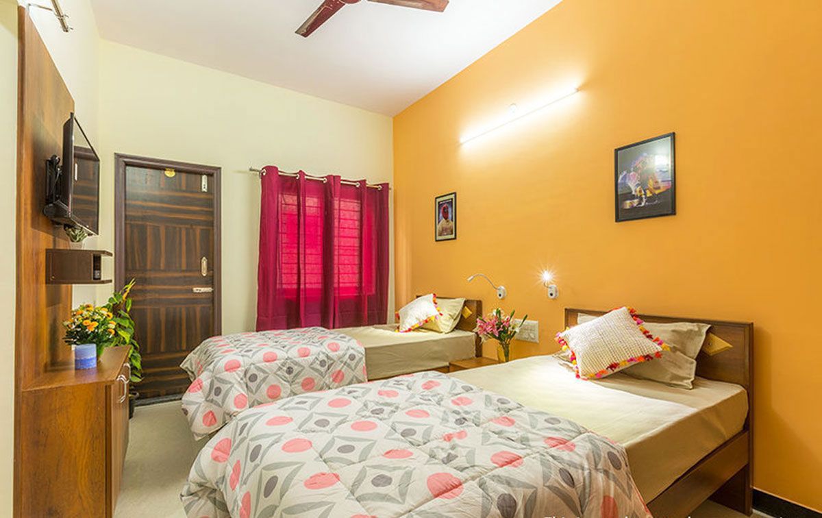 1 RK for rent in Sector 107, Gurugram — furnished — 135 sq.ft — Signature Solera Flat