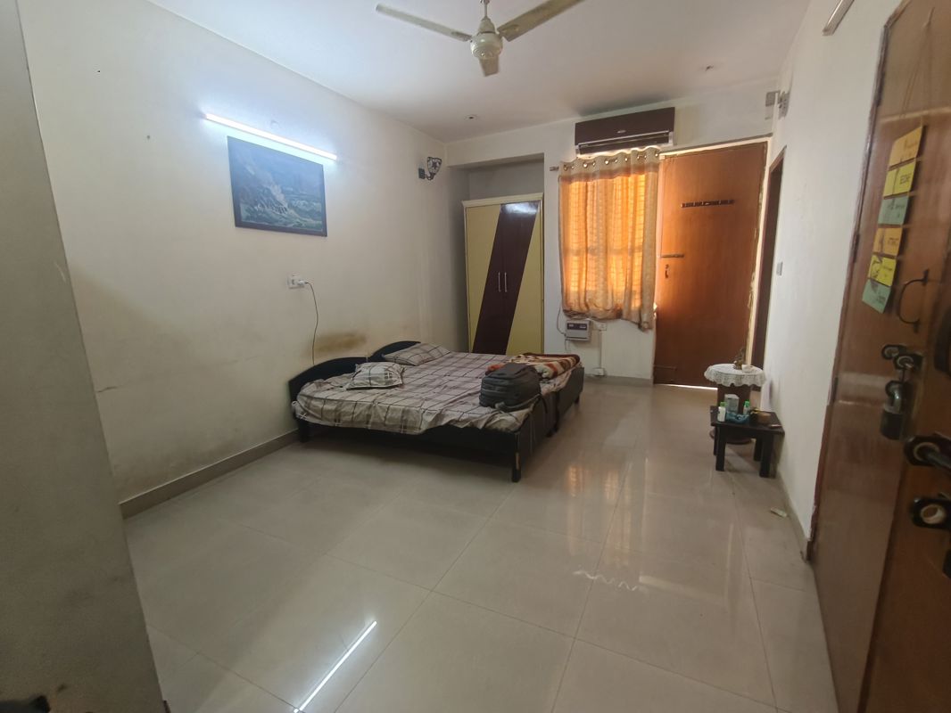 1 RK for rent in Sector 13, Gurugram — furnished — 300 sq.ft — Vasant Flat