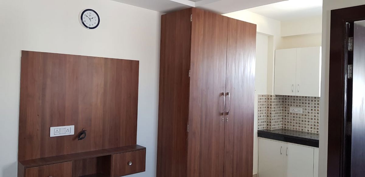 1 RK for rent in Sector 14, Gurugram — furnished — 391 sq.ft