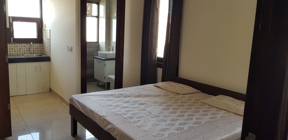 1 RK for rent in Sector 14, Gurugram — furnished — 357 sq.ft