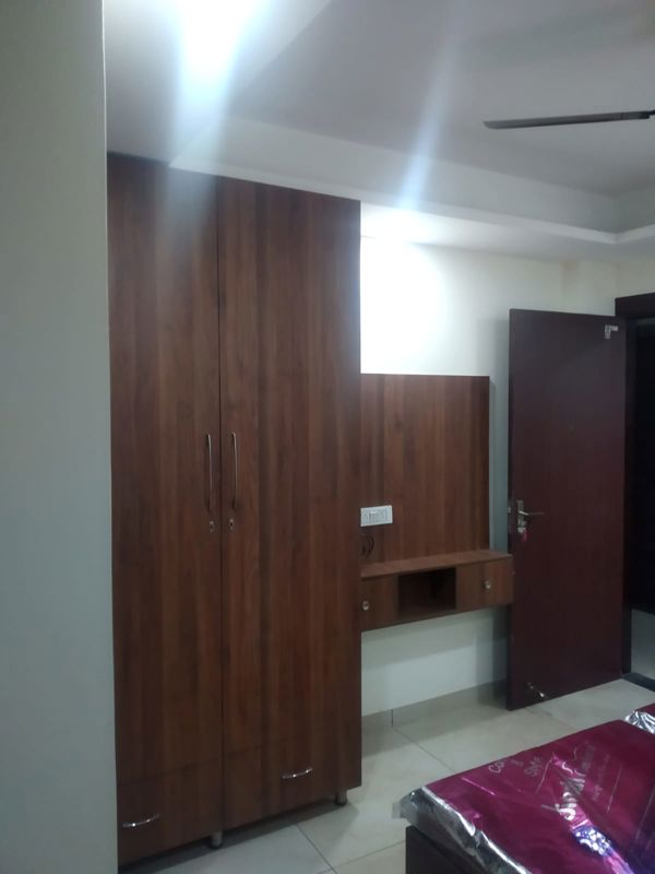 1 RK for rent in Sector 14, Gurugram — furnished — 350 sq.ft