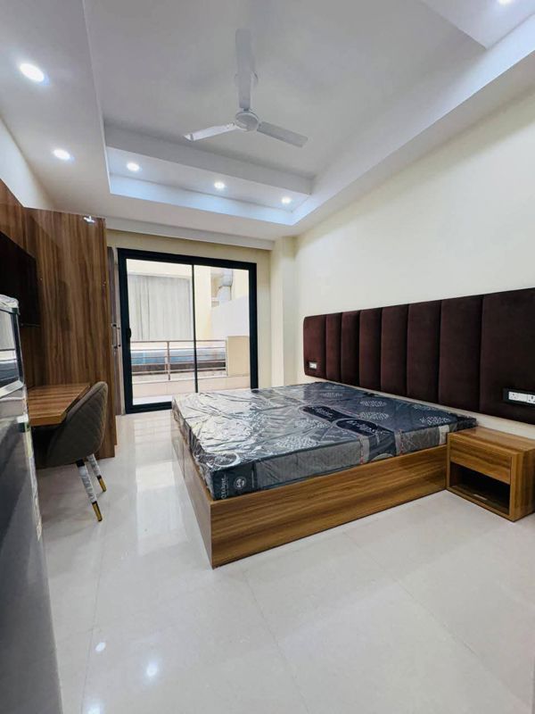 1 RK for rent in Sector 14, Gurugram — furnished — 400 sq.ft — Allure Homes