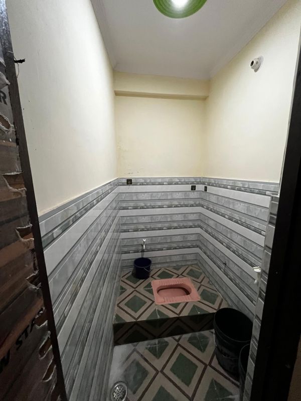 1 RK for rent in Sector 14, Gurugram — semi-furnished — 350 sq.ft — Allure Estate