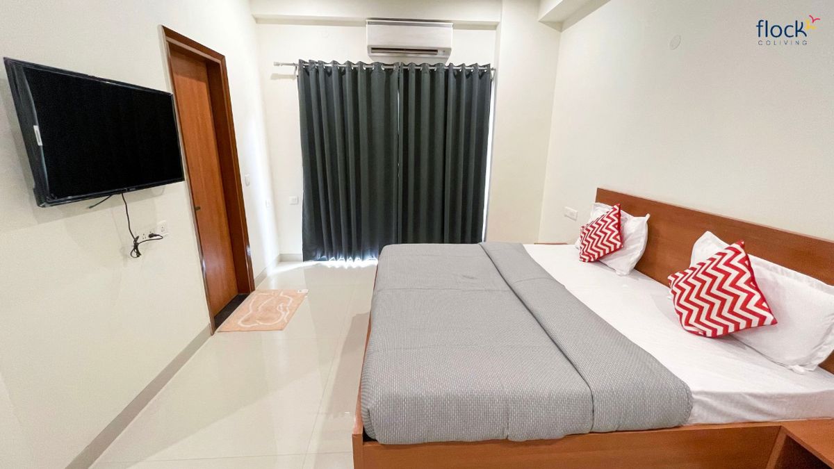 1 RK for rent in Sector 15, Gurugram — furnished — 388 sq.ft