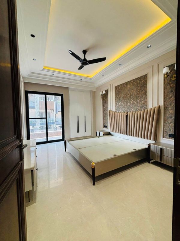 1 RK for rent in Sector 22, Gurugram — semi-furnished — 566 sq.ft — JMD The Park Way