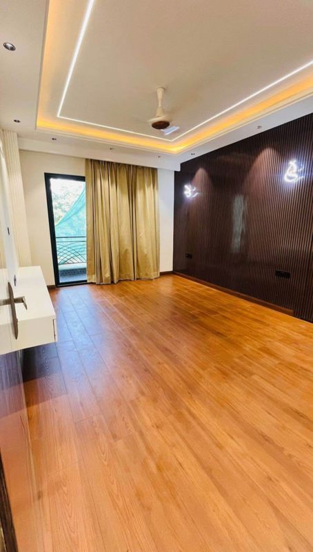 1 RK for rent in Sector 22, Gurugram — semi-furnished — 685 sq.ft — Ambience Creacions