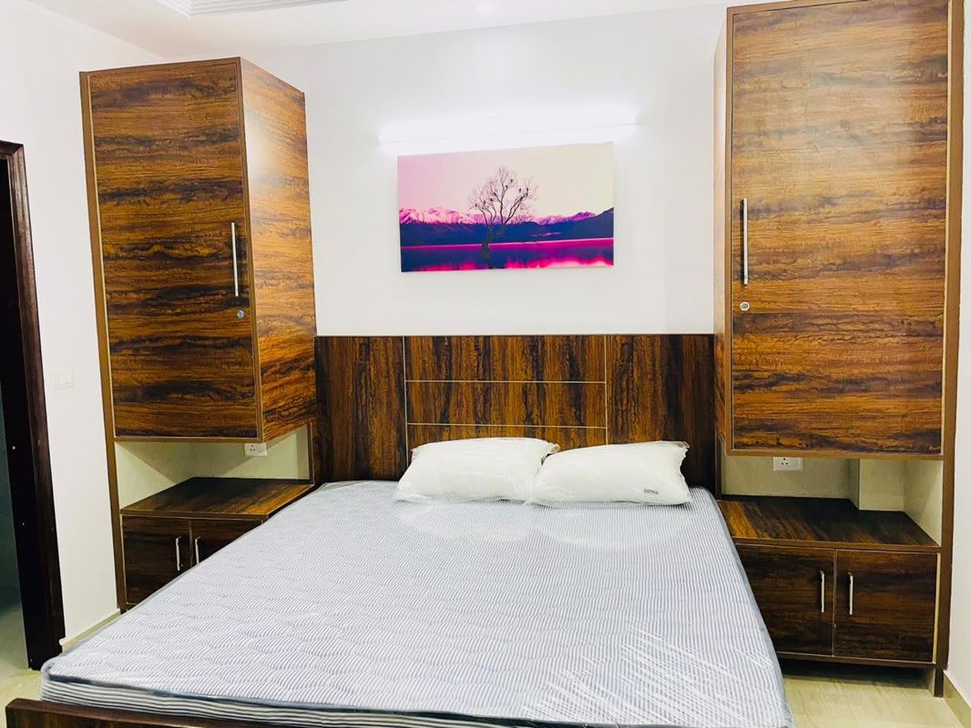 1 RK for rent in Sector 24, Gurugram — furnished — 1000 sq.ft — Dlf Cyber City
