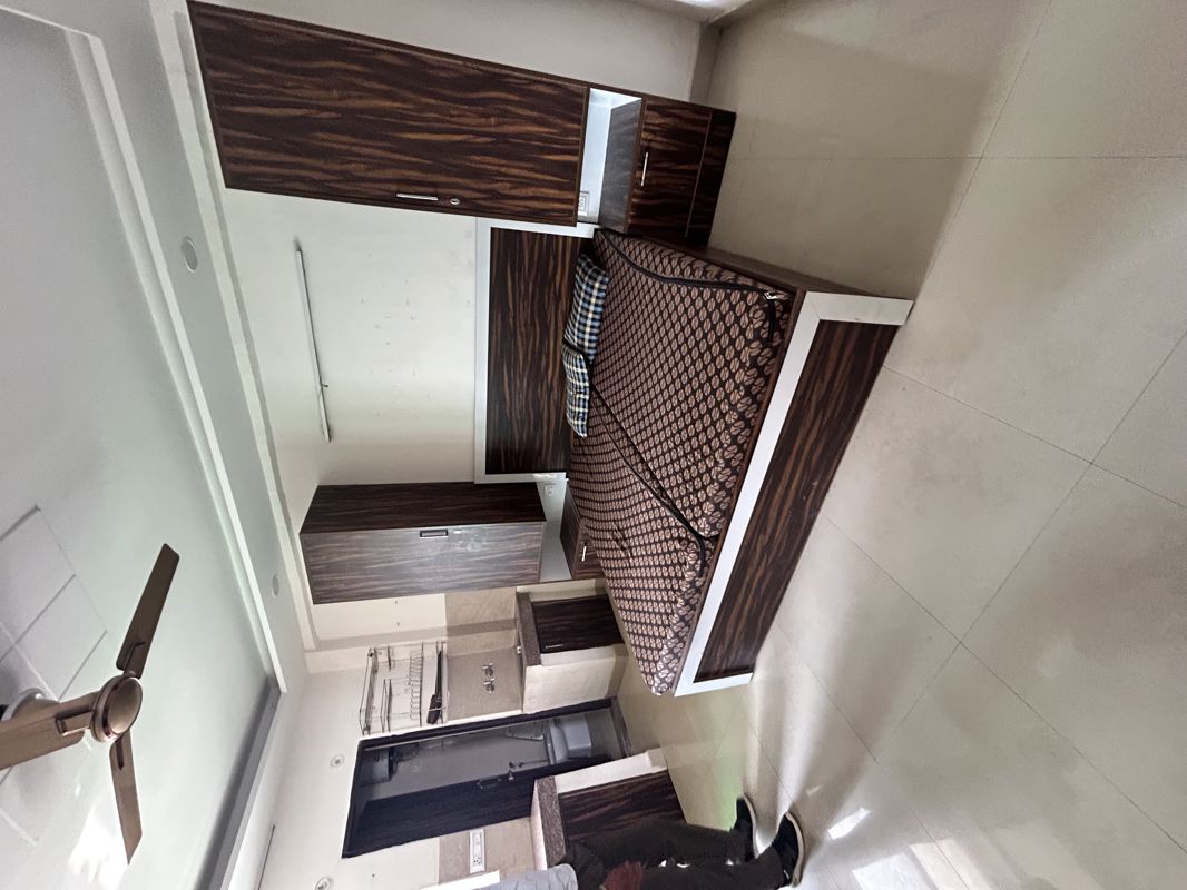 1 RK for rent in Sector 24, Gurugram — furnished — 420 sq.ft — DLF City Court