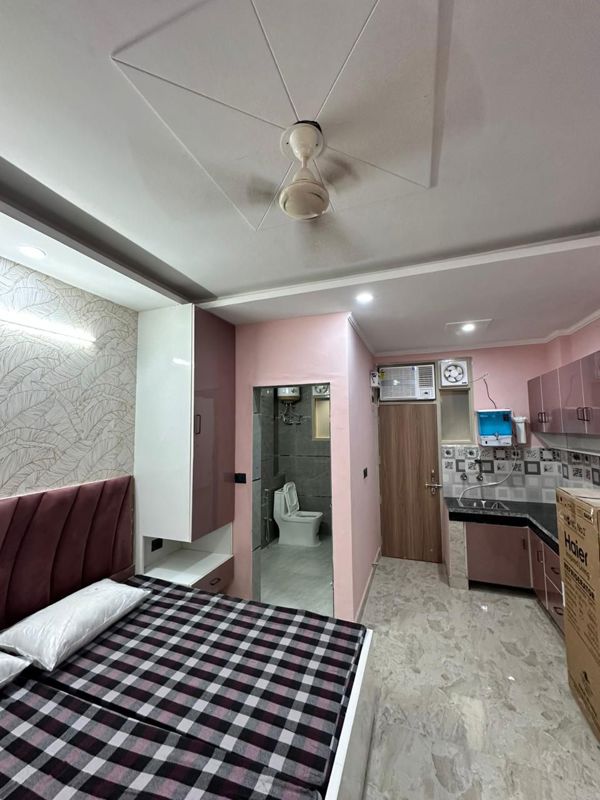 1 RK for rent in Sector 24, Gurugram — furnished — 380 sq.ft — DLF City Phase III